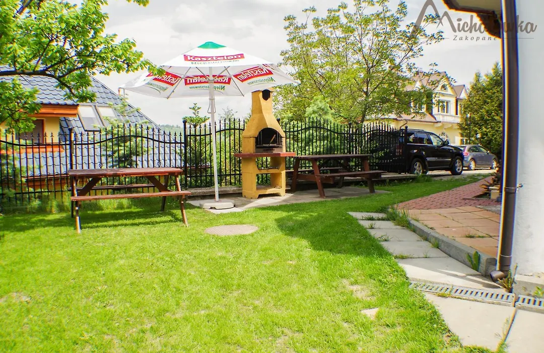 Pokoje u Zbyszka w Willi Michałówka-1